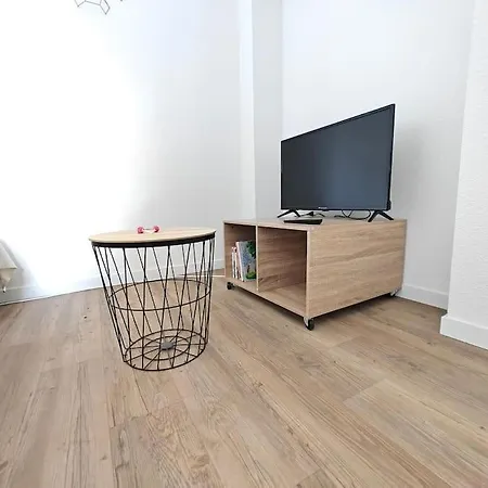 Apartamento T2 A Proximite Des Commerces - 1 A 4 Pers - Langon (Gironde)